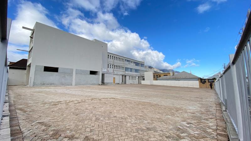 To Let commercial Property for Rent in Maitland Western Cape